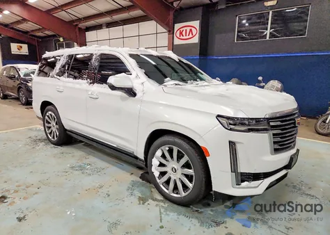 2021 Cadillac Escalade Premium Luxury Platinum z USA, uszkodzony, nr VIN 1GYS4DKL2MR232400